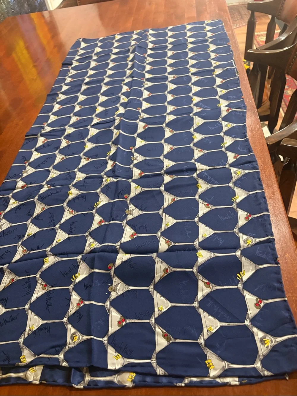 Nicole Miller Navy Martini Glass Pattern 100% Silk Scarf 42x42 + A Gift 🎁